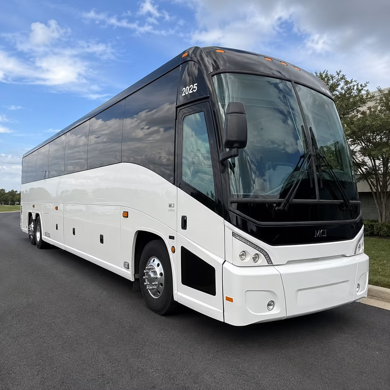 find exactly the right bus for a risd museum or college hill field trip